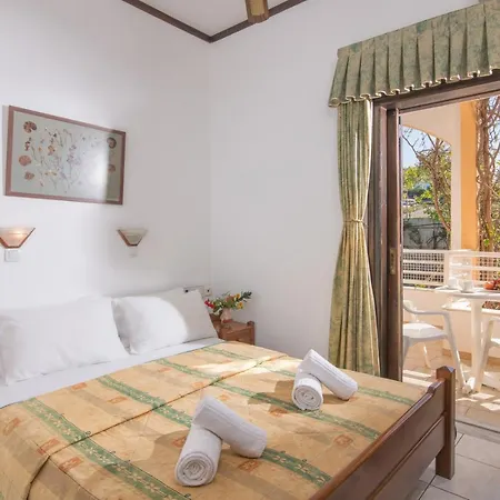 Iliostasi Beach Apartments Hersonissos  Esterno foto