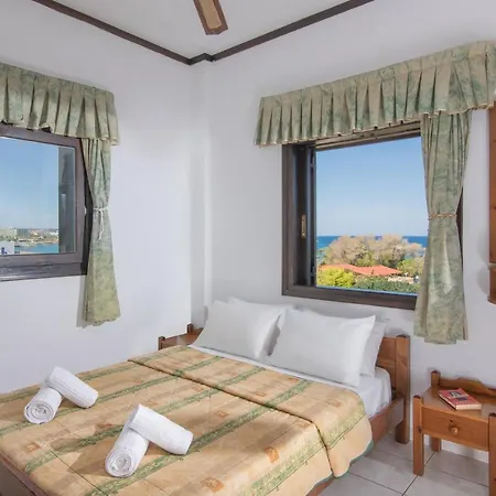 Iliostasi Beach Apartments Hersonissos  Esterno foto