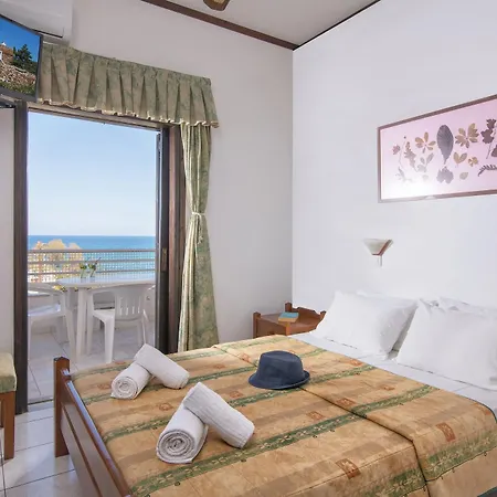 Iliostasi Beach Apartments Hersonissos  Esterno foto