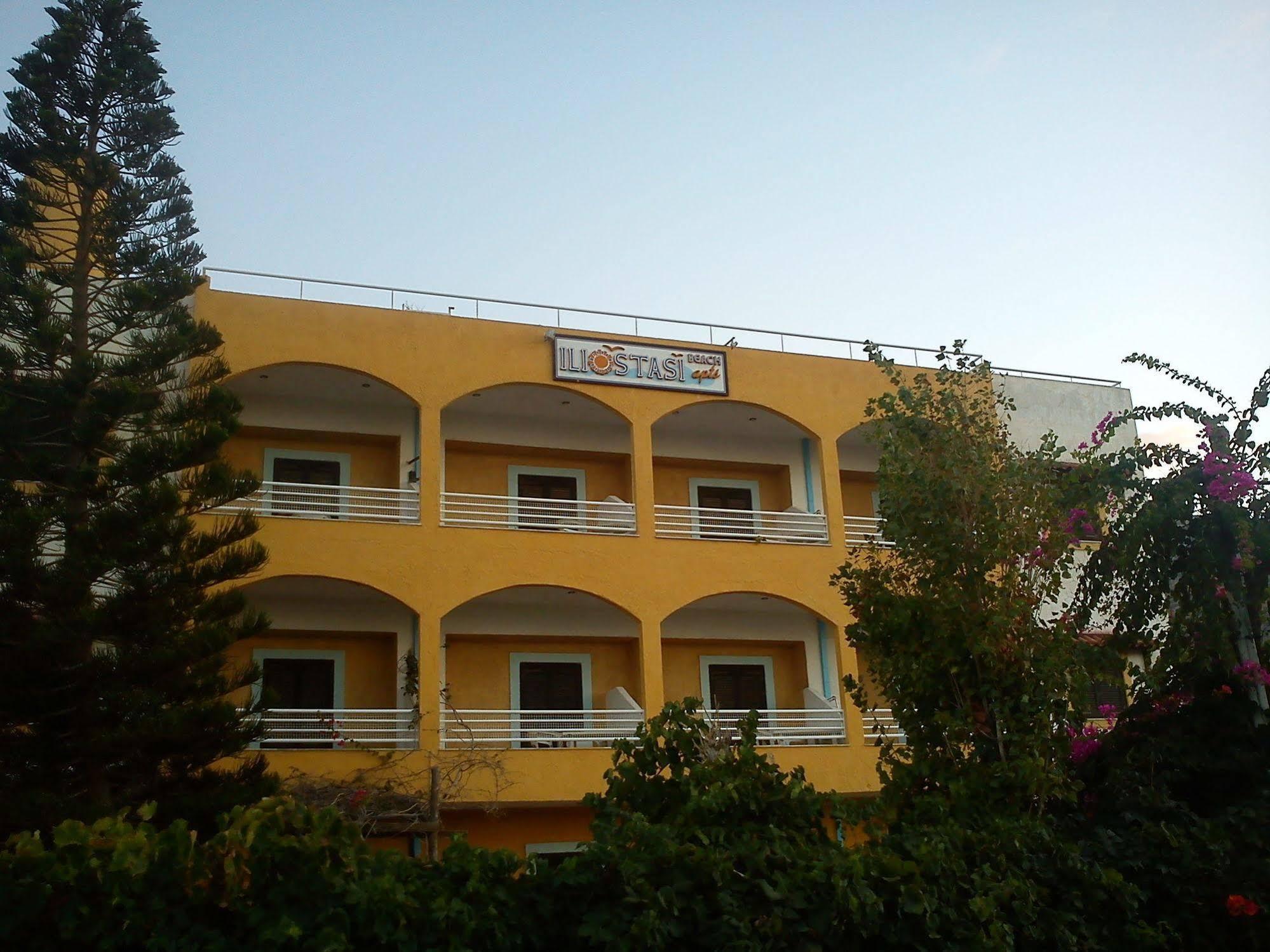 Iliostasi *